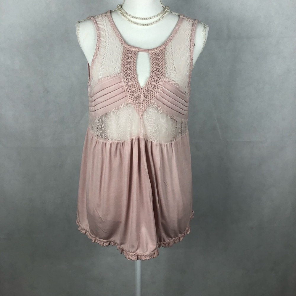 J Jordon Lace Detailed Tank Top - Picture 4 of 7